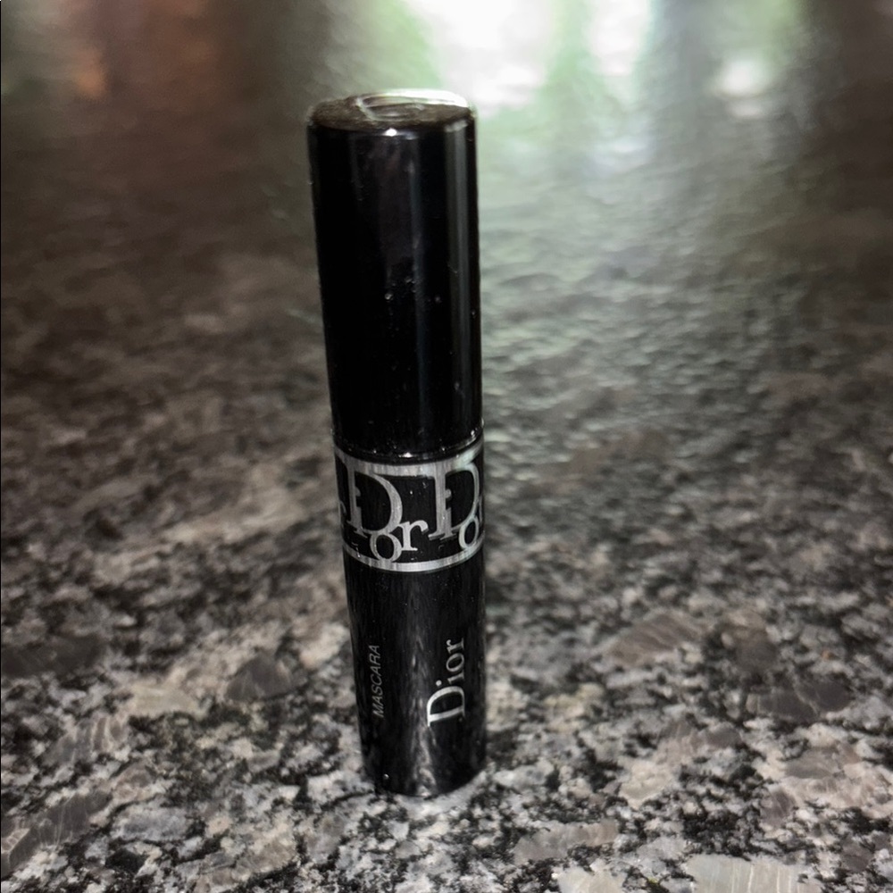 Dior Black Mascara Volumizing Lengthening Definition